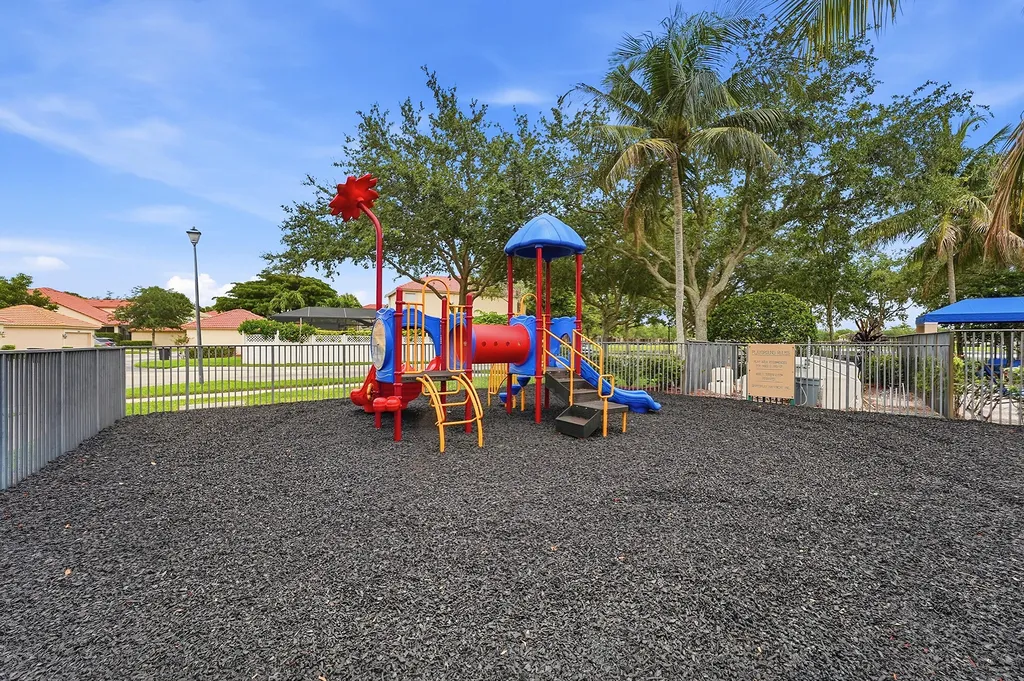 8057 Murano Circle Palm Beach Gardens FL 33418