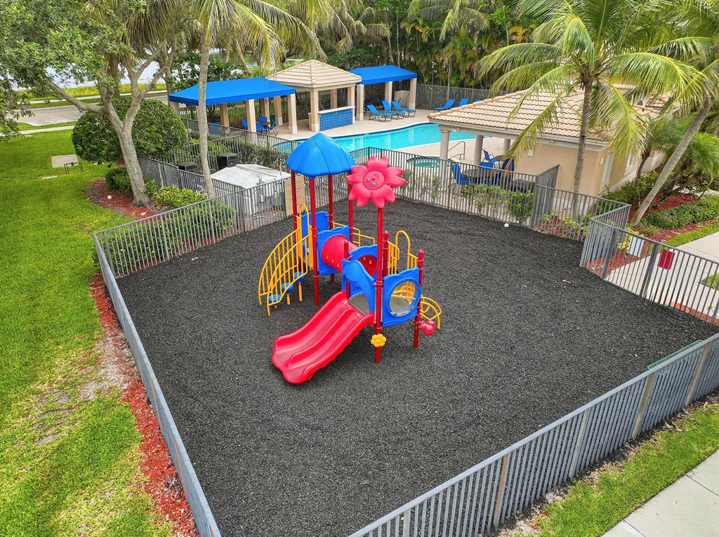 8057 Murano Circle Palm Beach Gardens FL 33418