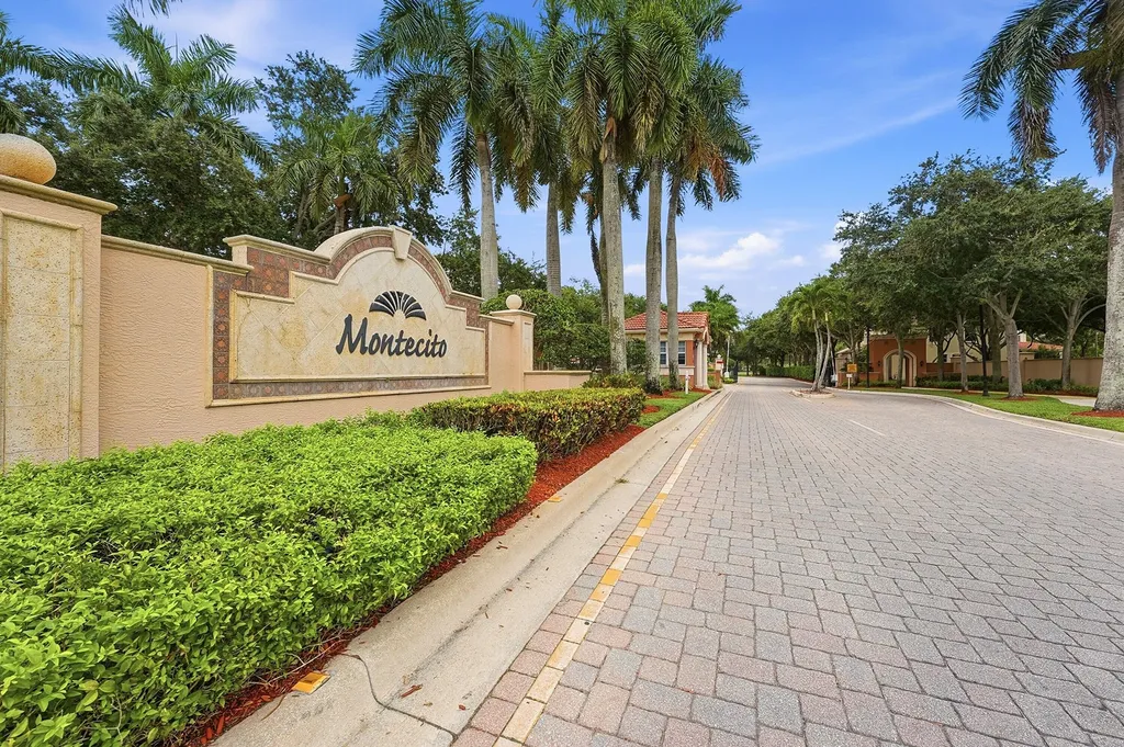 8057 Murano Circle Palm Beach Gardens FL 33418
