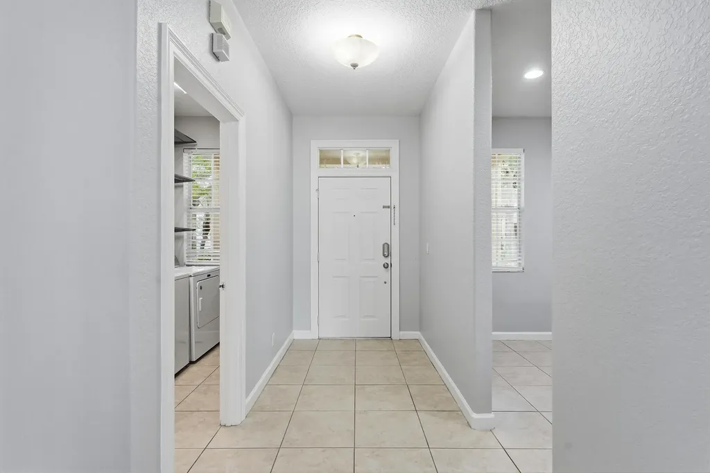 8057 Murano Circle Palm Beach Gardens FL 33418