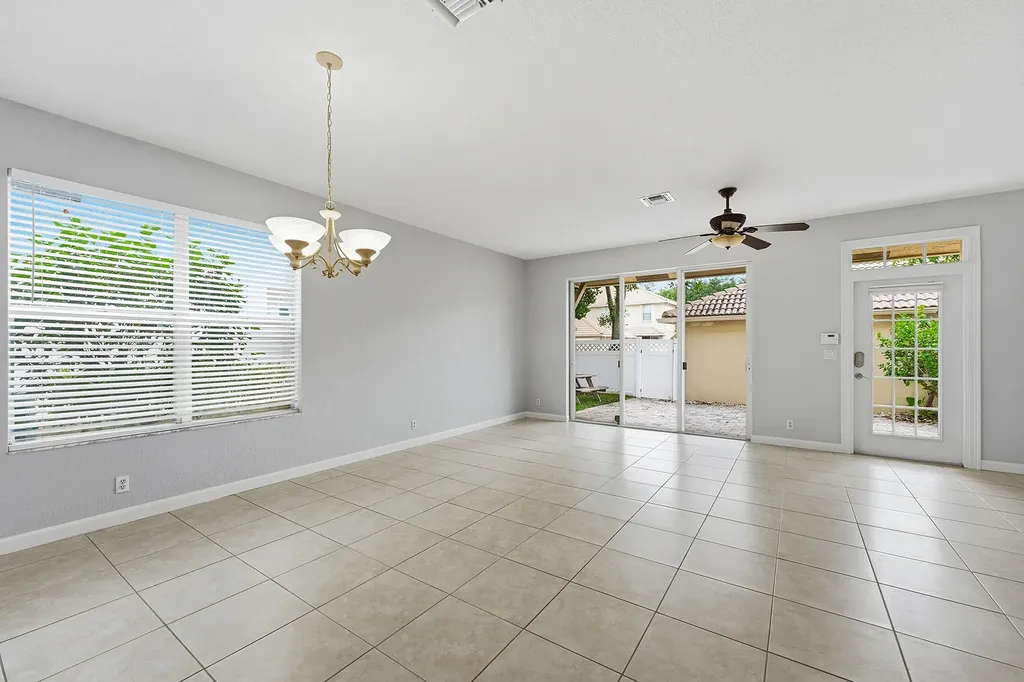 8057 Murano Circle Palm Beach Gardens FL 33418