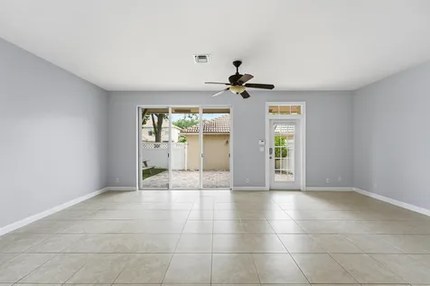 8057 Murano Circle Palm Beach Gardens FL 33418