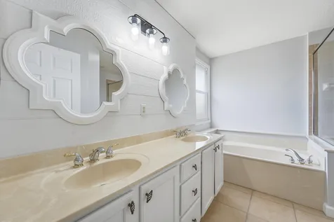 8057 Murano Circle Palm Beach Gardens FL 33418