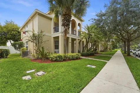 8057 Murano Circle Palm Beach Gardens FL 33418