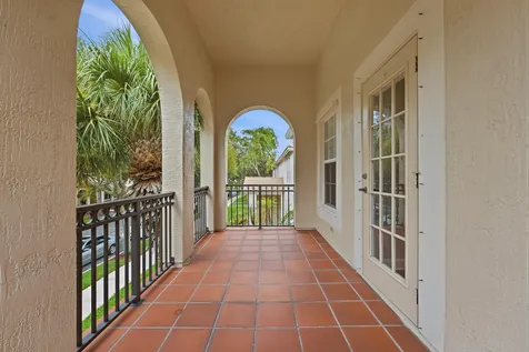 8057 Murano Circle Palm Beach Gardens FL 33418