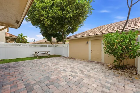 8057 Murano Circle Palm Beach Gardens FL 33418