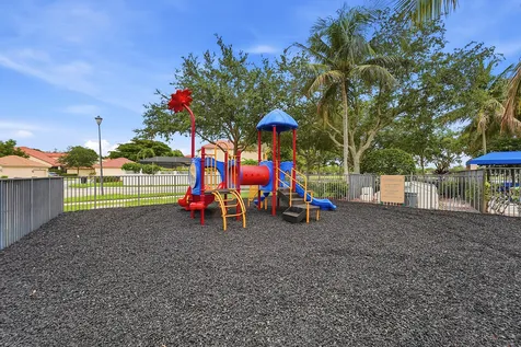 8057 Murano Circle Palm Beach Gardens FL 33418