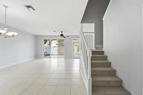 8057 Murano Circle Palm Beach Gardens FL 33418