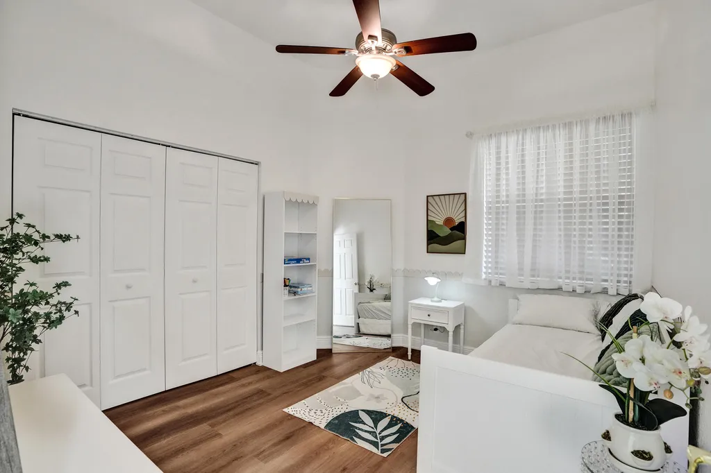 5860 NW 120th Avenue Coral Springs FL 33076