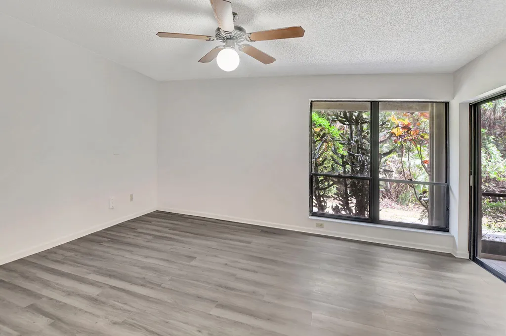 5640 Coach House Circle Boca Raton FL 33486