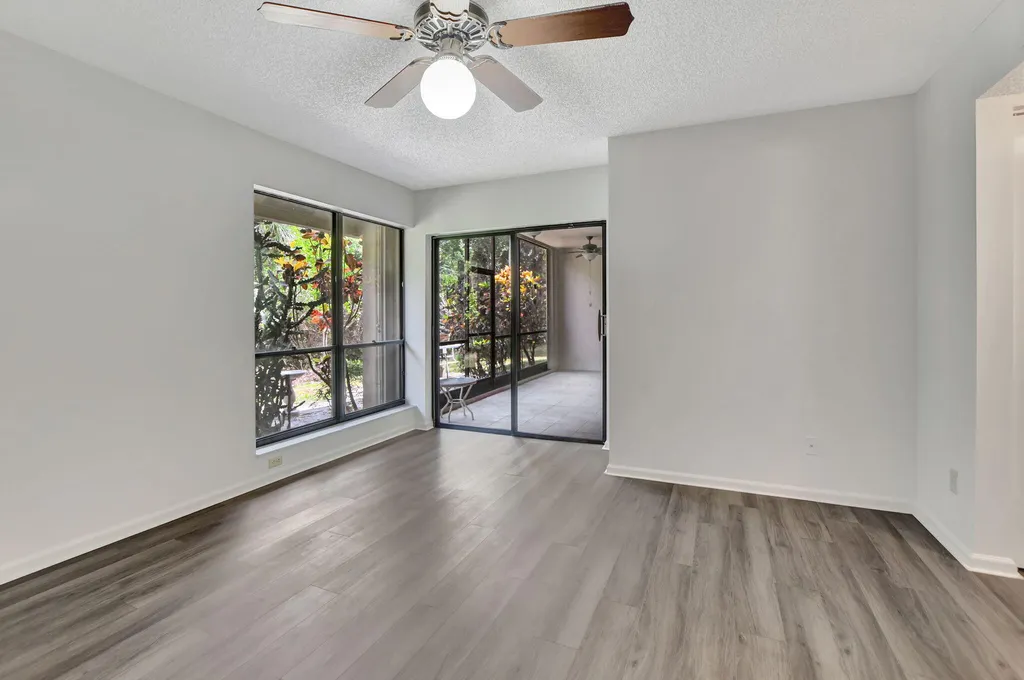 5640 Coach House Circle Boca Raton FL 33486