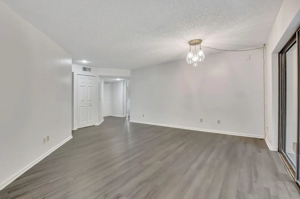 5640 Coach House Circle Boca Raton FL 33486