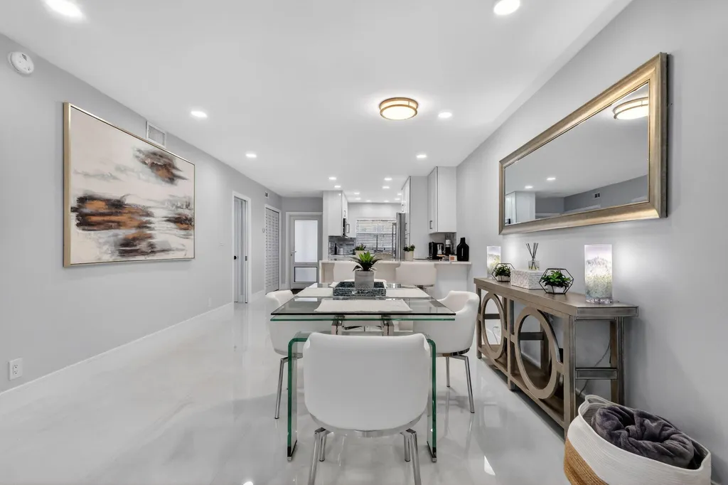 700 NE Harbour Terrace Boca Raton FL 33431