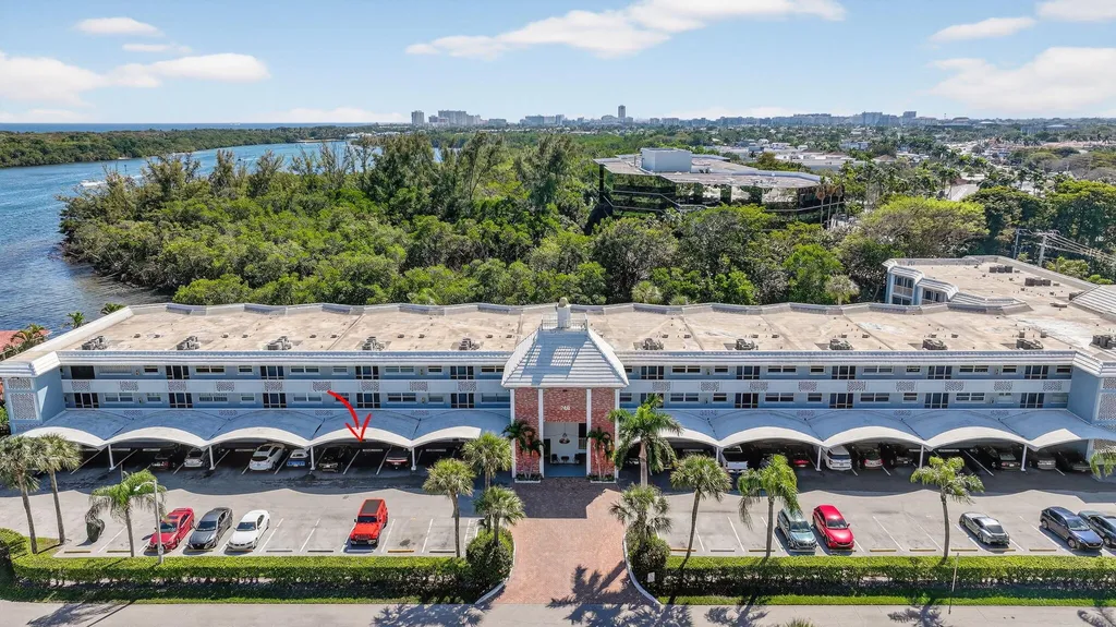 700 NE Harbour Terrace Boca Raton FL 33431