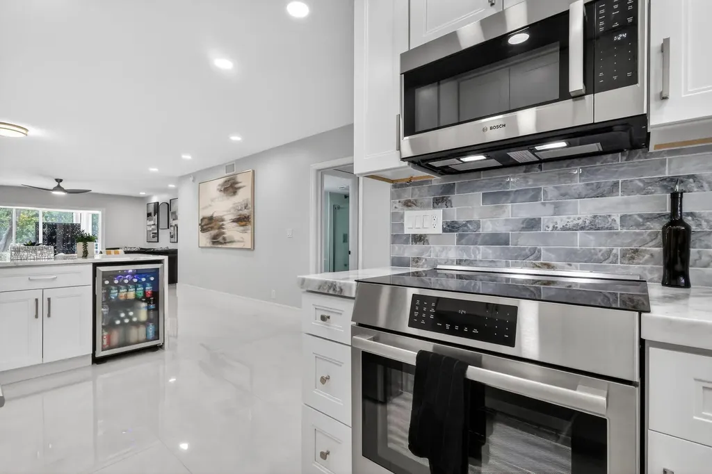 700 NE Harbour Terrace Boca Raton FL 33431