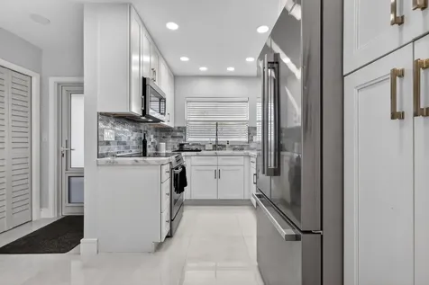 700 NE Harbour Terrace Boca Raton FL 33431