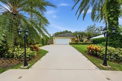3772 SE Upper Street Stuart FL 34997