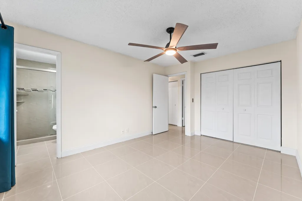 18443 Ruffian Way Boca Raton FL 33496