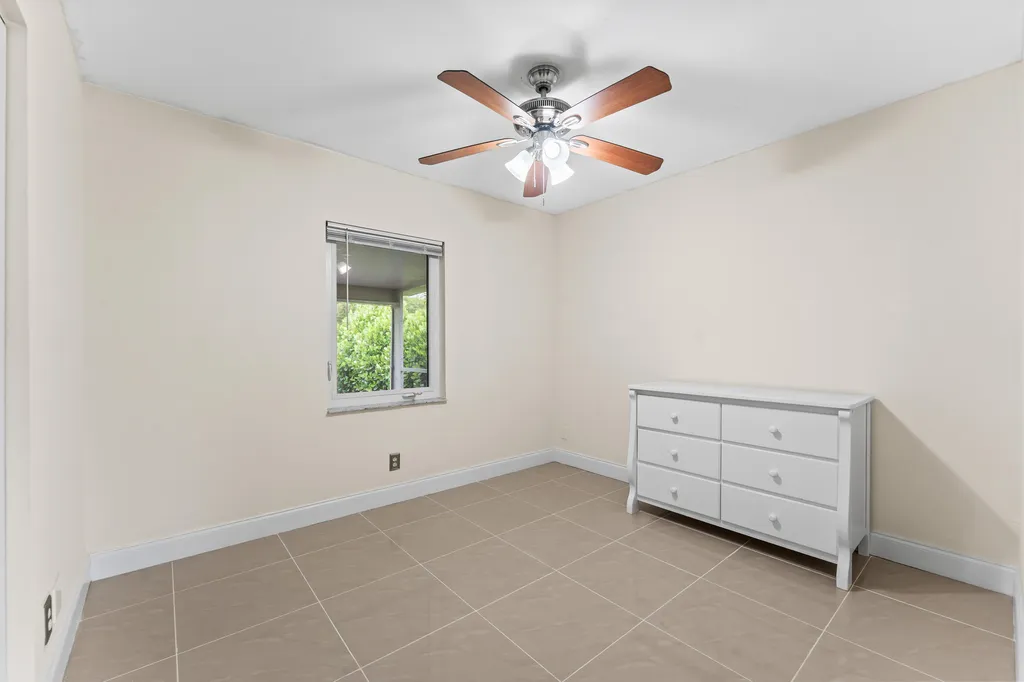18443 Ruffian Way Boca Raton FL 33496