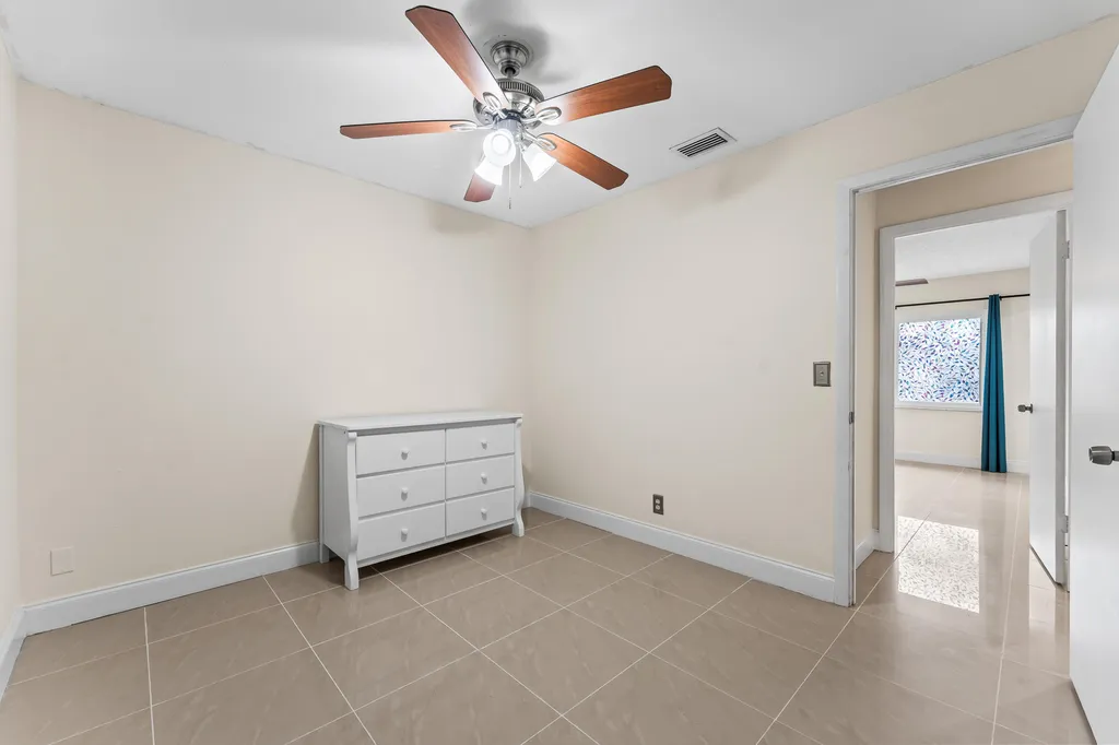 18443 Ruffian Way Boca Raton FL 33496