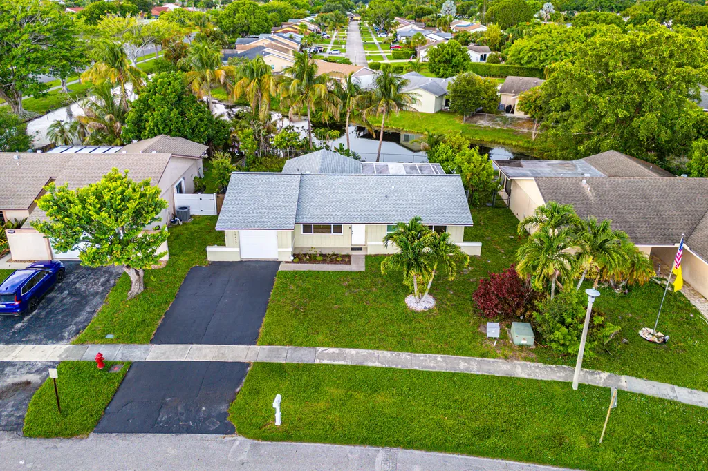 18443 Ruffian Way Boca Raton FL 33496