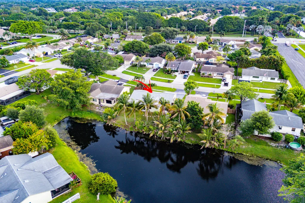 18443 Ruffian Way Boca Raton FL 33496