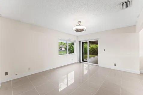18443 Ruffian Way Boca Raton FL 33496