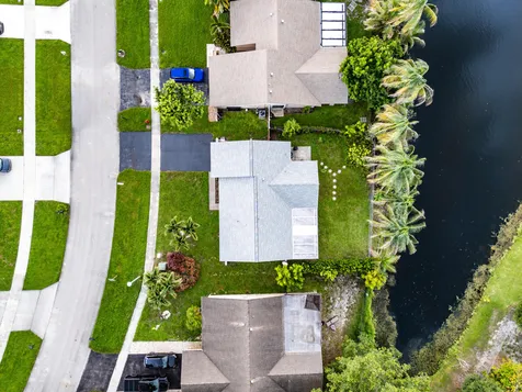 18443 Ruffian Way Boca Raton FL 33496