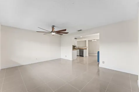 18443 Ruffian Way Boca Raton FL 33496