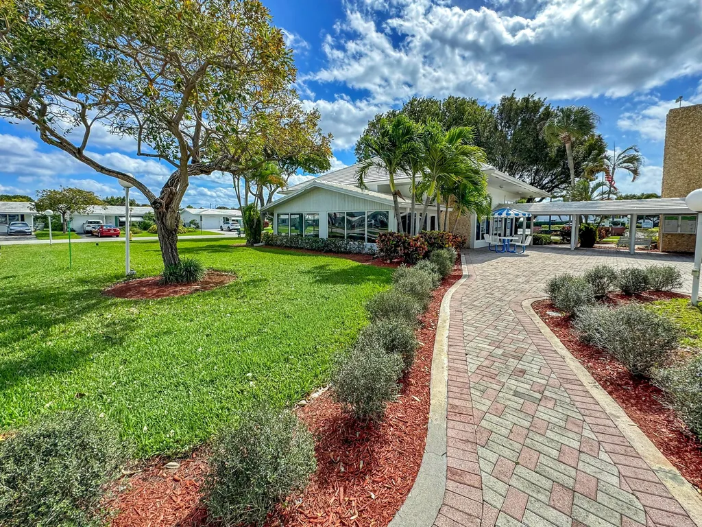 121 NW 31st Court Pompano Beach FL 33064
