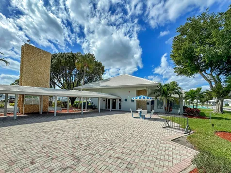 121 NW 31st Court Pompano Beach FL 33064