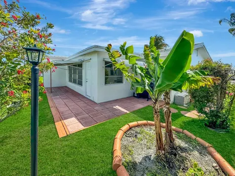 121 NW 31st Court Pompano Beach FL 33064