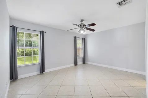 8821 Lake Park Circle N Davie FL 33328