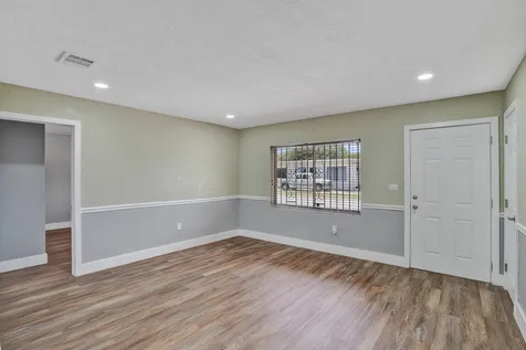 2145 NW 100th Street NW Miami FL 33147