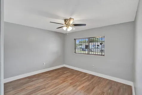 2145 NW 100th Street NW Miami FL 33147