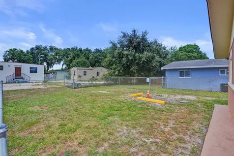 2145 NW 100th Street NW Miami FL 33147