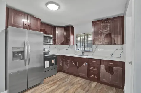 2145 NW 100th Street NW Miami FL 33147