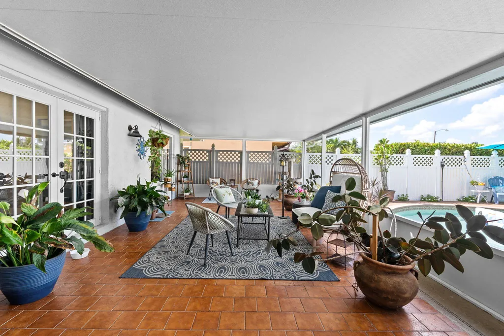 5071 Whitewood Way Lake Worth FL 33467