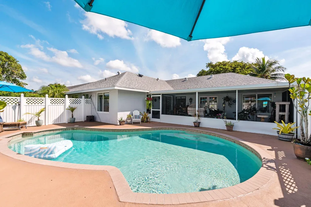 5071 Whitewood Way Lake Worth FL 33467