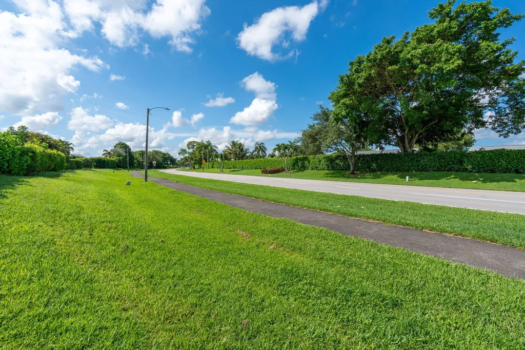 5071 Whitewood Way Lake Worth FL 33467