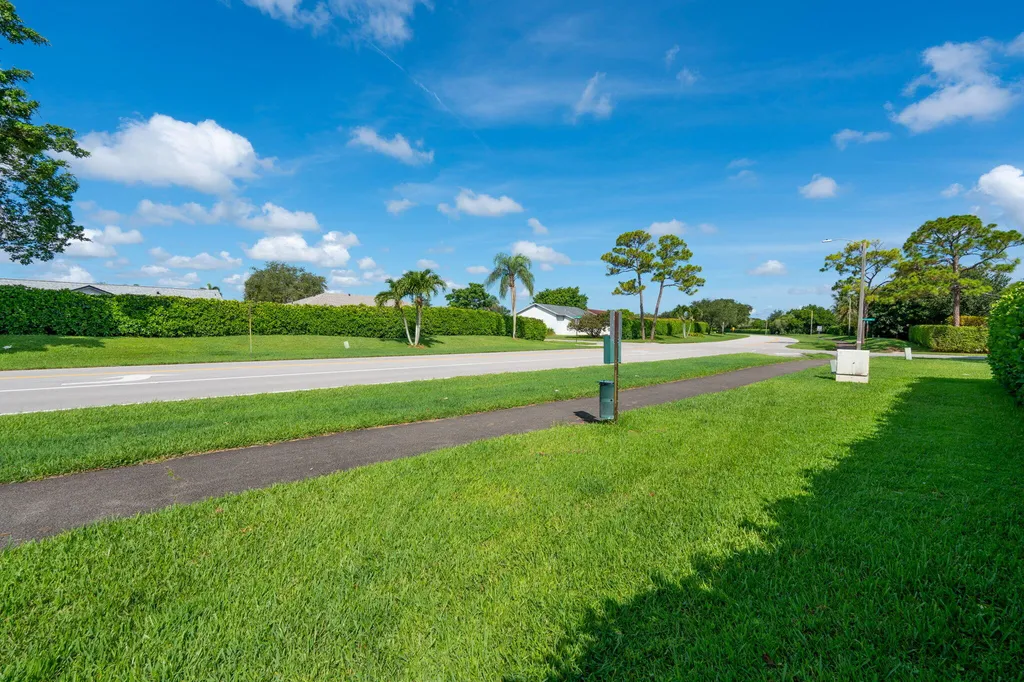 5071 Whitewood Way Lake Worth FL 33467