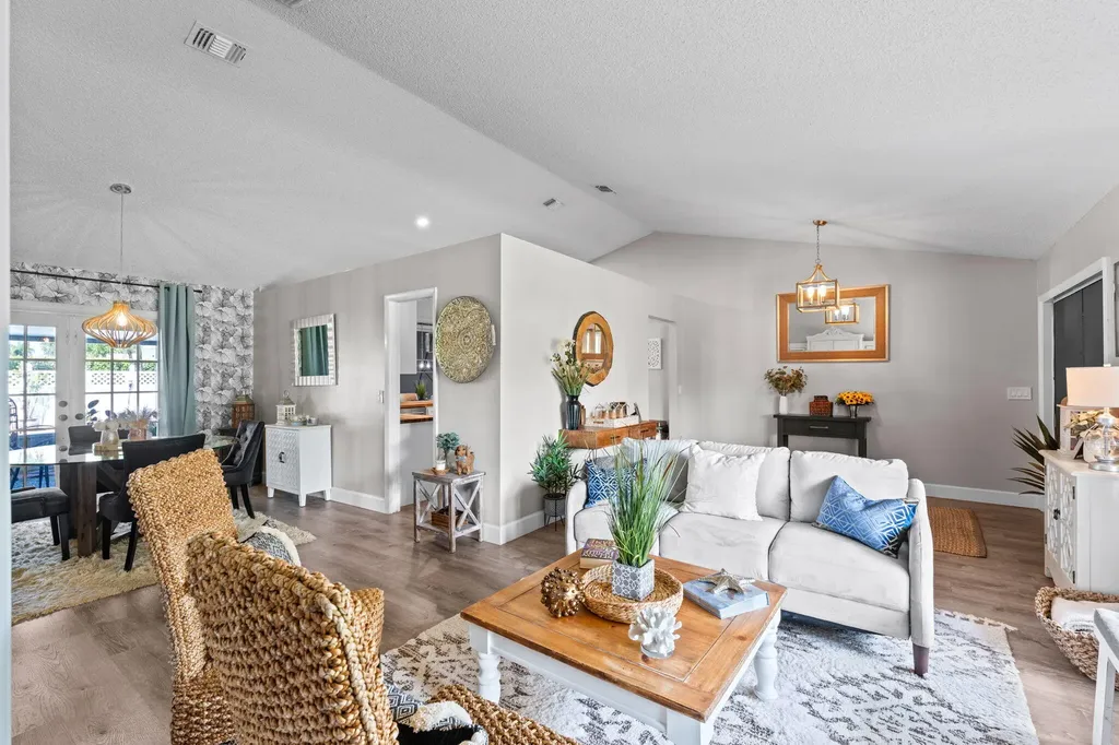 5071 Whitewood Way Lake Worth FL 33467
