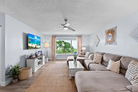 5071 Whitewood Way Lake Worth FL 33467