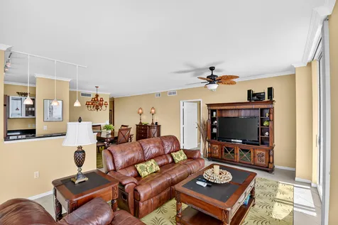 625 Casa Loma Boulevard Boynton Beach FL 33435