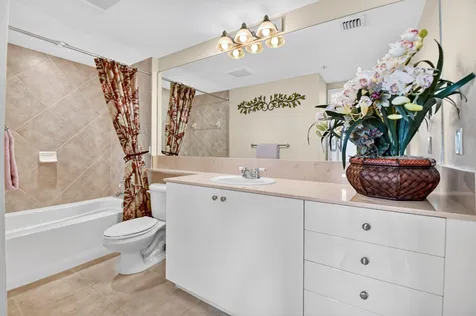 625 Casa Loma Boulevard Boynton Beach FL 33435