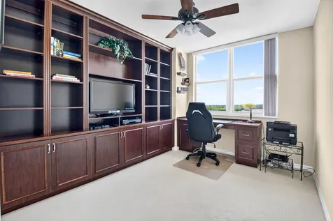 625 Casa Loma Boulevard Boynton Beach FL 33435
