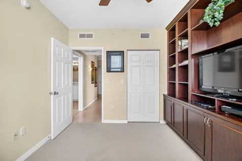 625 Casa Loma Boulevard Boynton Beach FL 33435