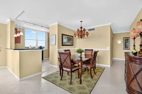 625 Casa Loma Boulevard Boynton Beach FL 33435