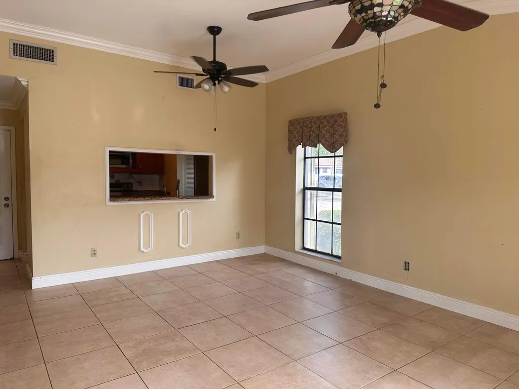 11673 NW 11th Street Pembroke Pines FL 33026