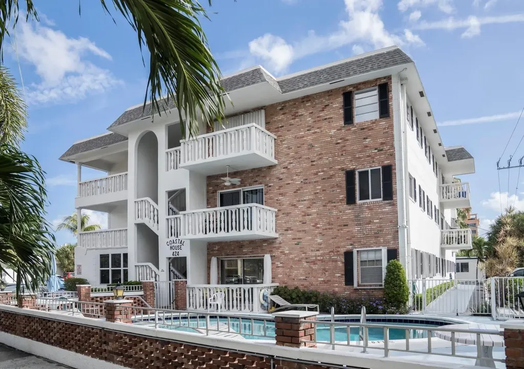 424 N Riverside Drive Pompano Beach FL 33062